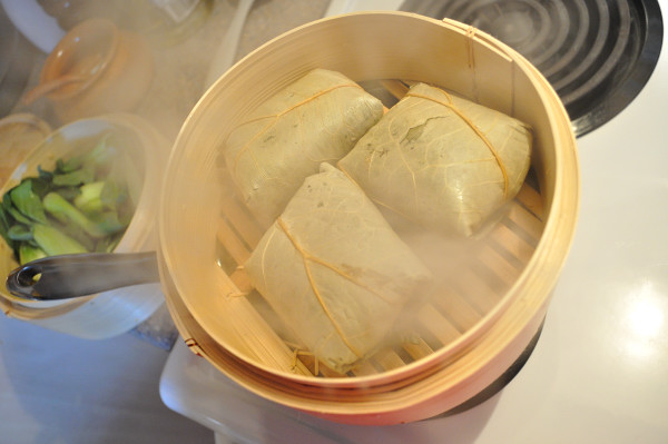 Steaming Lo Mai Gai - Food Gypsy Steaming Lo Mai Gai - Food Gypsy